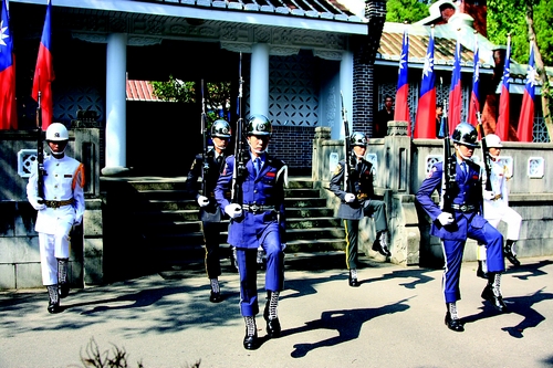 大溪領(lǐng)導(dǎo)人鎮(zhèn)